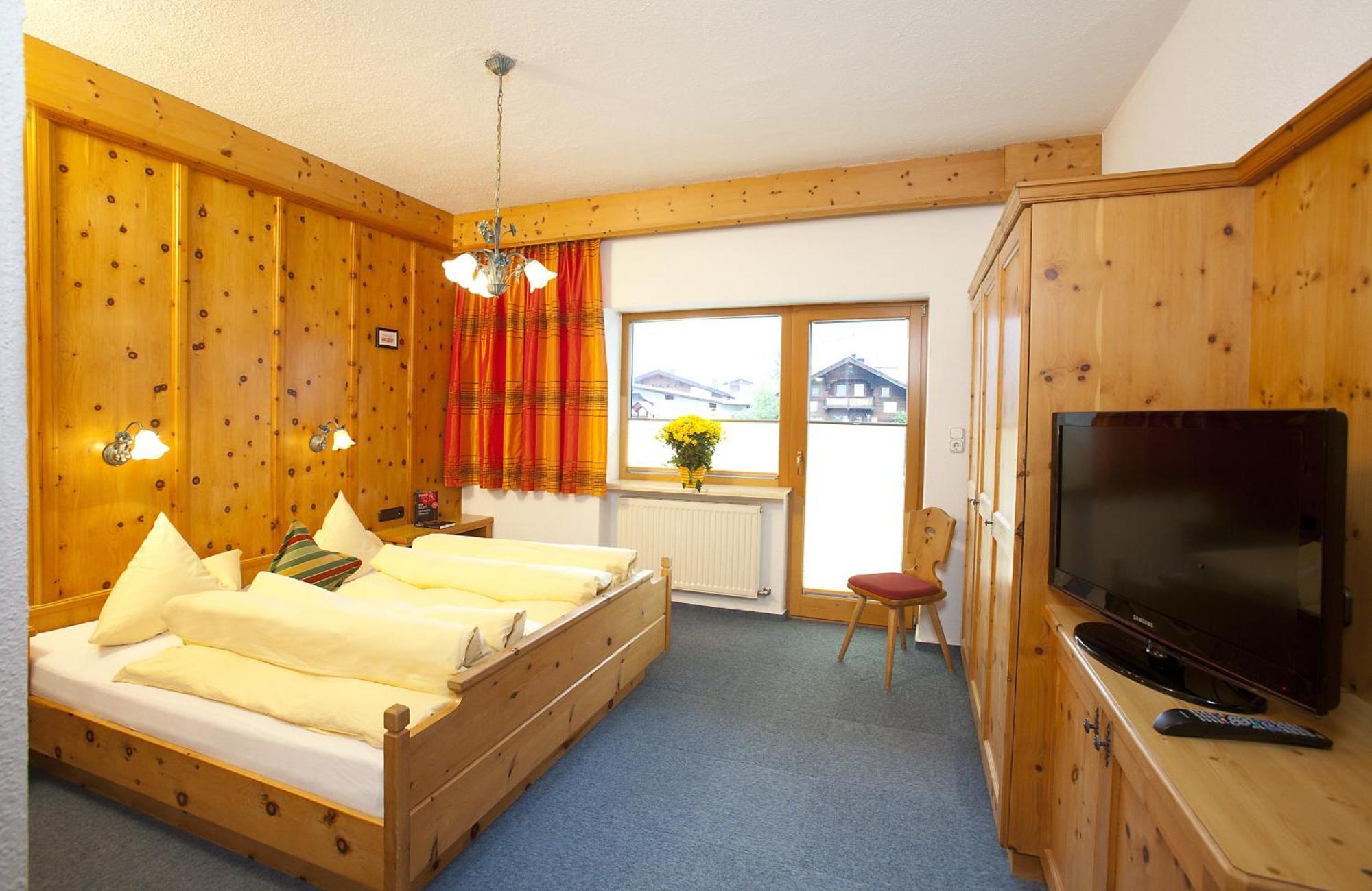 Top Tirol Appartement ฮูเบิน ภายนอก รูปภาพ