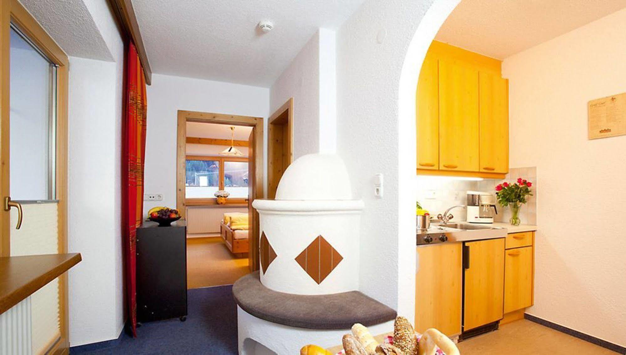 Top Tirol Appartement ฮูเบิน ภายนอก รูปภาพ
