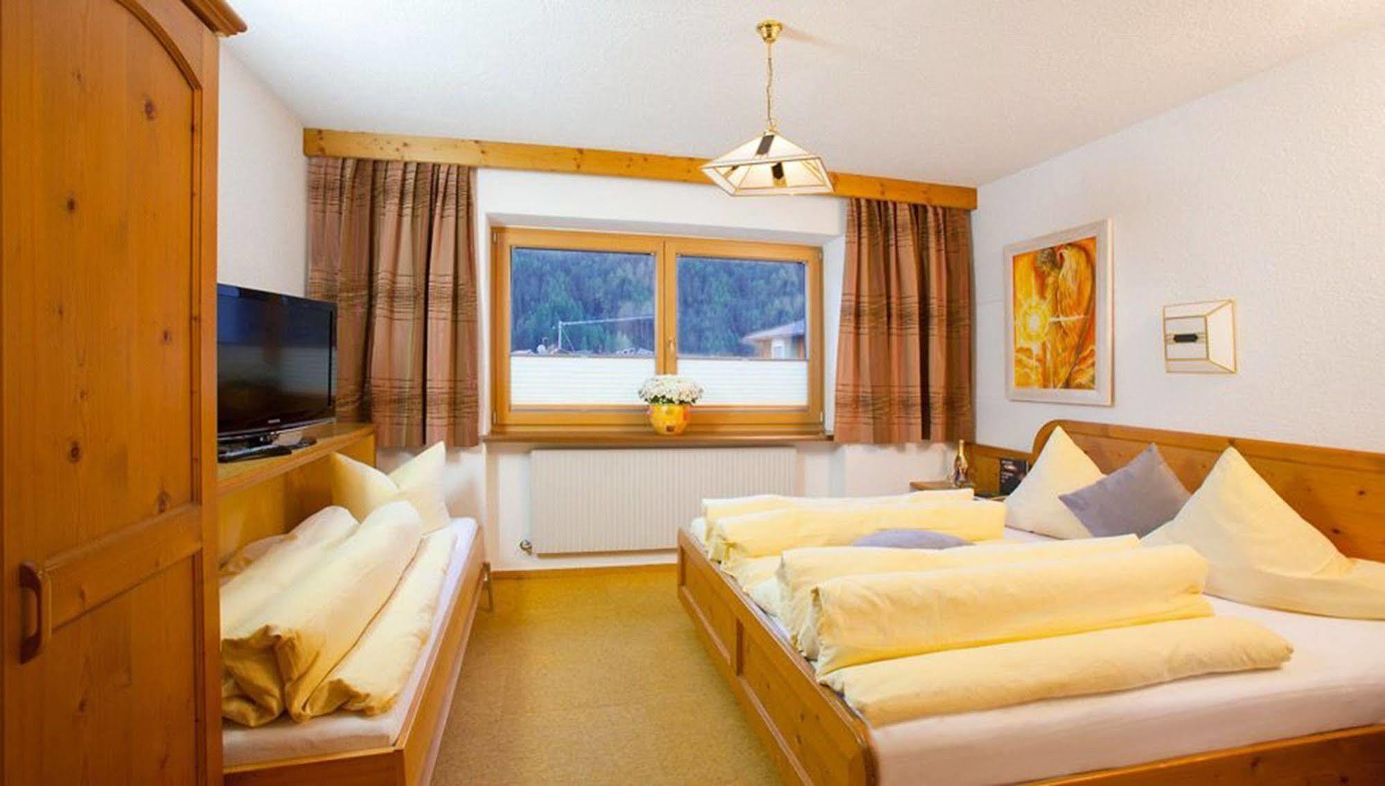 Top Tirol Appartement ฮูเบิน ภายนอก รูปภาพ